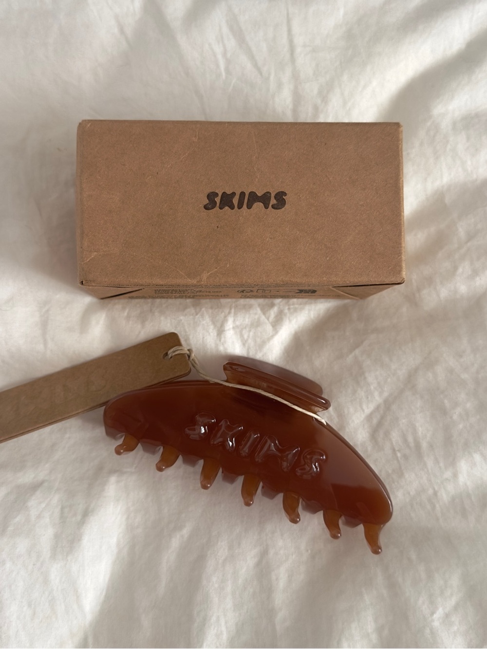 NWT Skims Hair Clip